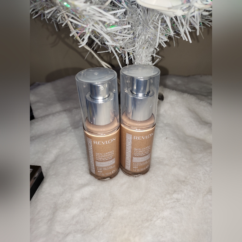Bundle/2 Revlon Liquid Foundation - Natural Beige